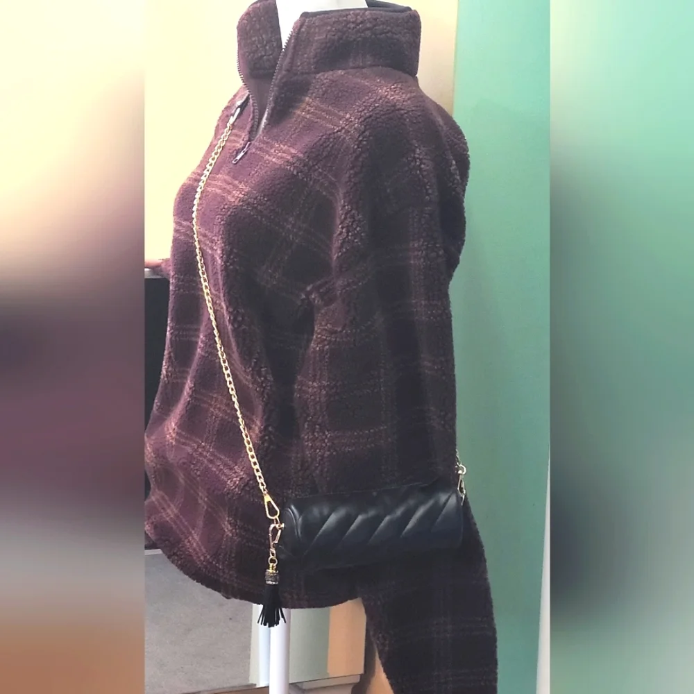 Yves Saint Laurent - Picture 16 of 16